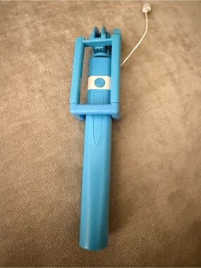 iPhone Blue Compact Selfie Stick with Wired Shutter